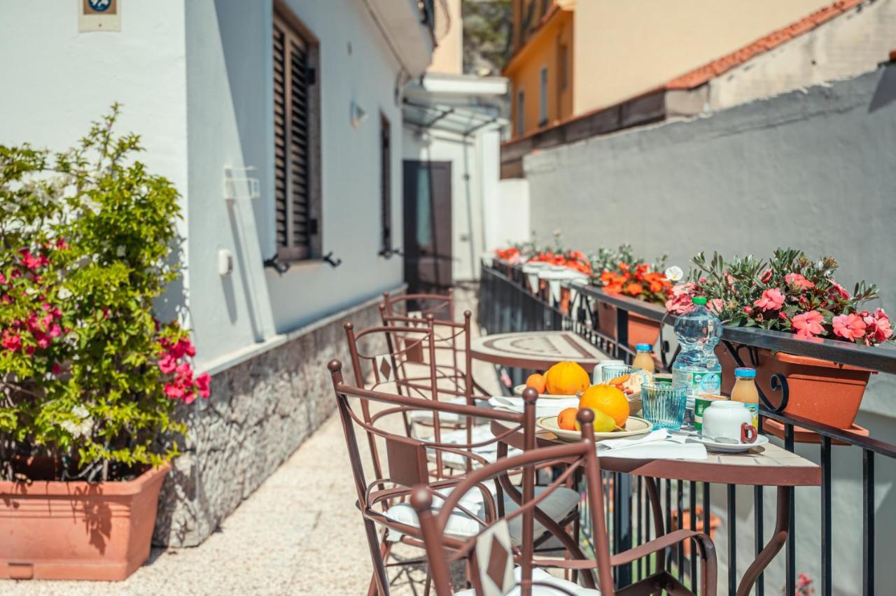 Elegant R&B Floridia Bed and Breakfast Taormina Exteriör bild